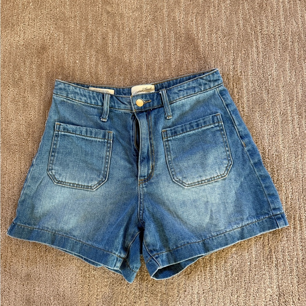 Universal Thread Women's Blue Jean Shorts